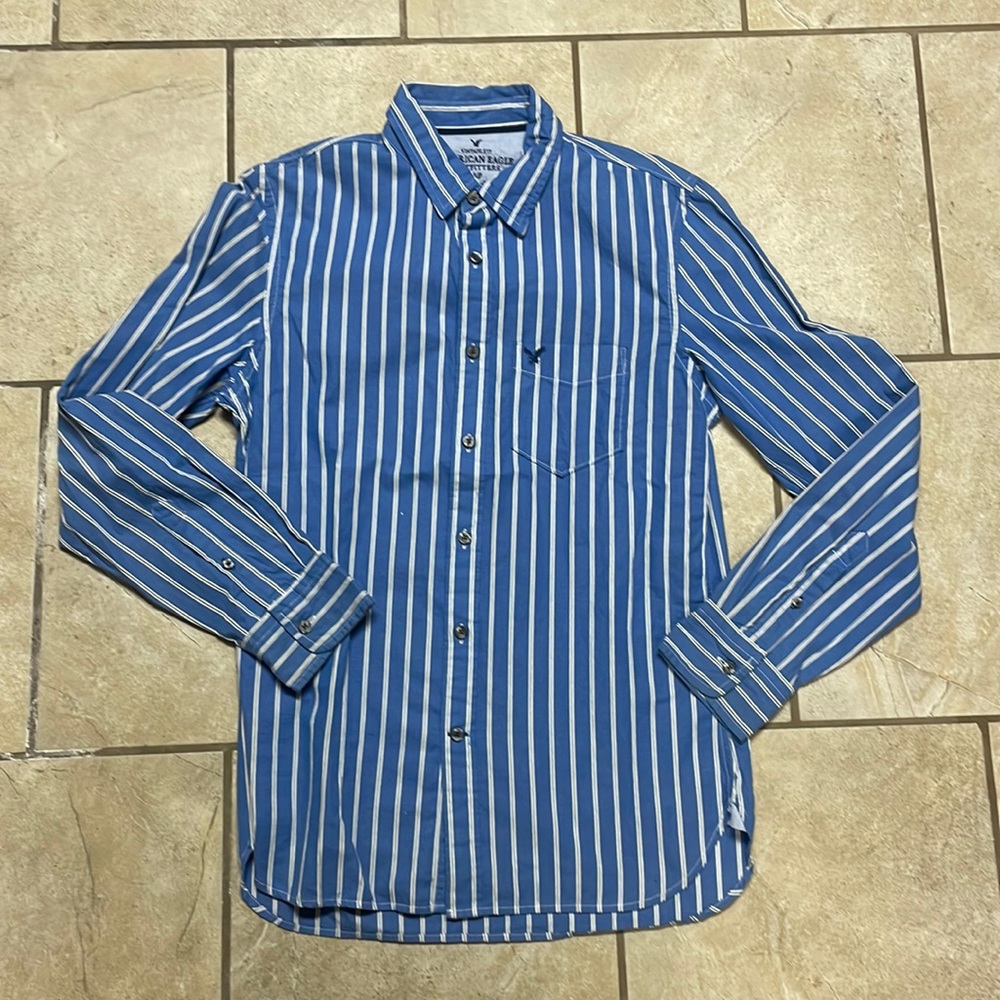 American Eagle striped blue shirt